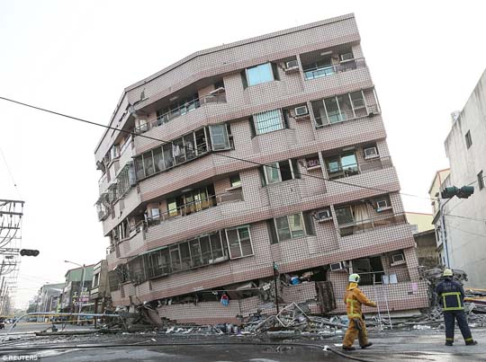 разрушения вызванные землетрясением