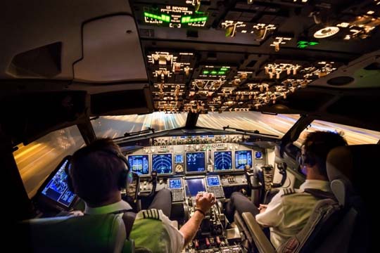 кабина самолета боинг 737-800 разбившегося в ростове-на-дону 19 марта 2016 года