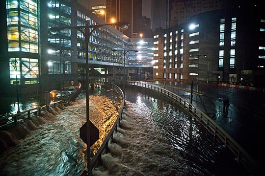 ураган Сэнди затопил тоннели в метро