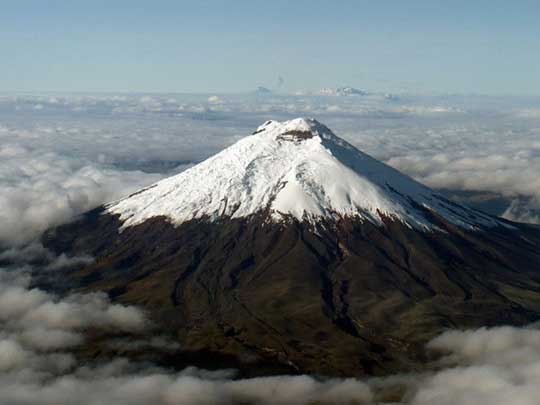 vulkan-kotopaxi-v-ekvadore