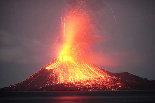 izverzhenie-vulkana-krakatau